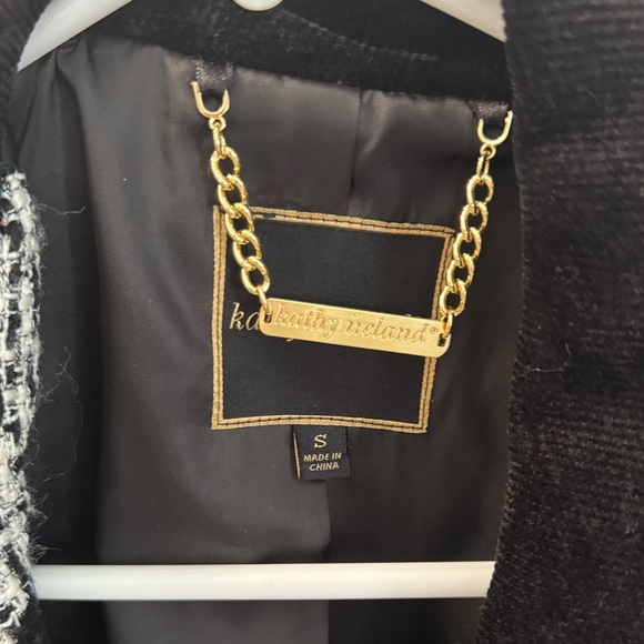 NWT Kathy Ireland Stylish Black and White Women's Jacket size Small - Picture 2 of 6